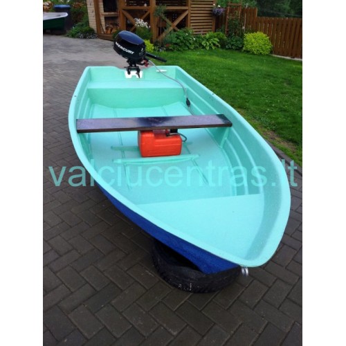 Plastikinė valtis STARKIS 353 Plastikinė valtis STARKIS 353